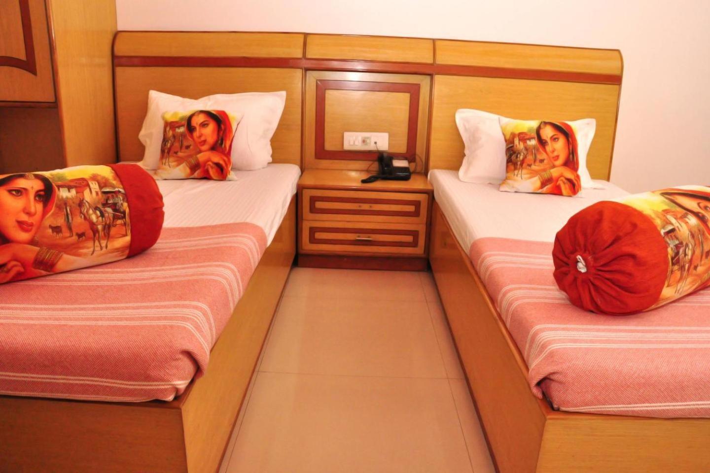 Hotel Blue Bell - Karol Bagh New Delhi Εξωτερικό φωτογραφία